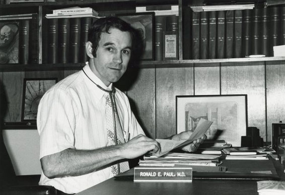Old picture of Doctor Ron Paul